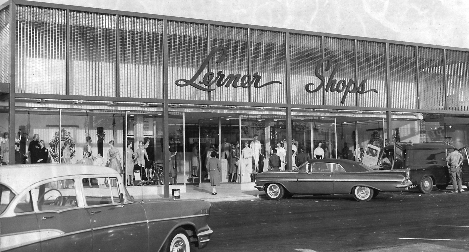 1960-11-17 Lerner Shops